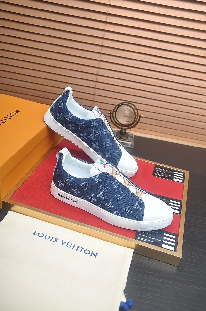 Men's men's shoes💰460💶[LOUIS VUITTON] Same style as LV. Louis Vuitton official website [satisfied] original single hot model, LV original factory cowhide material 👑1:1 original plate, sheepskin lining, original foam outsole. Body accessories one-to-one mold opening 💪 Counter quality 🙏 Dear friends, if you are still worried about wearing matching shoes 💋, then these shoes are your best choice 🎁🎁! 38-44